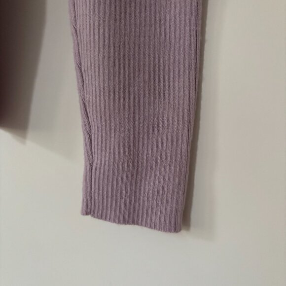 J.CREW stretch ribbed merino wool lavender sweater (size S) - Picture 4 of 9